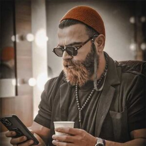 دانلود آهنگ کلیشه ها از معین زد با کیفیت عالی و متن آهنگ